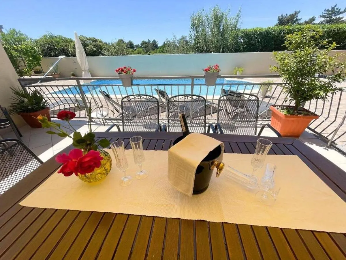 Comfortable Home With Private Pool Jadranovo