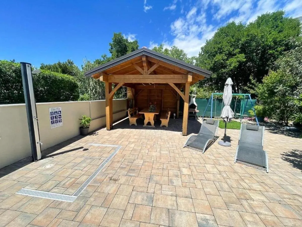Comfortable Home With Private Pool Jadranovo Semesterbostad